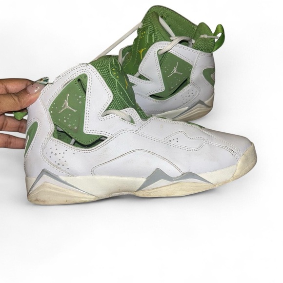 JORDAN TRUE FLIGHT GS 'CHLOROPHYLL'
Size 7 men’s - Picture 3 of 6